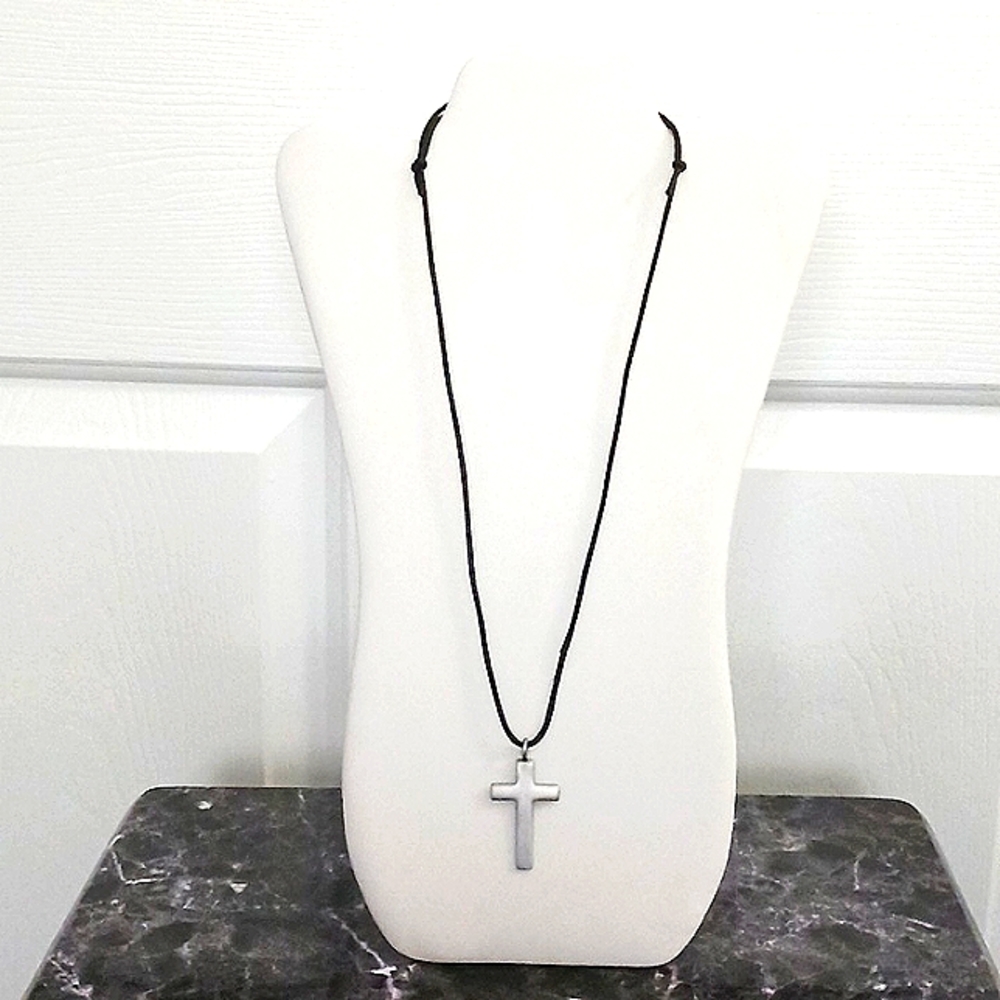 22" Unisex Metal Cross Pendant Necklace